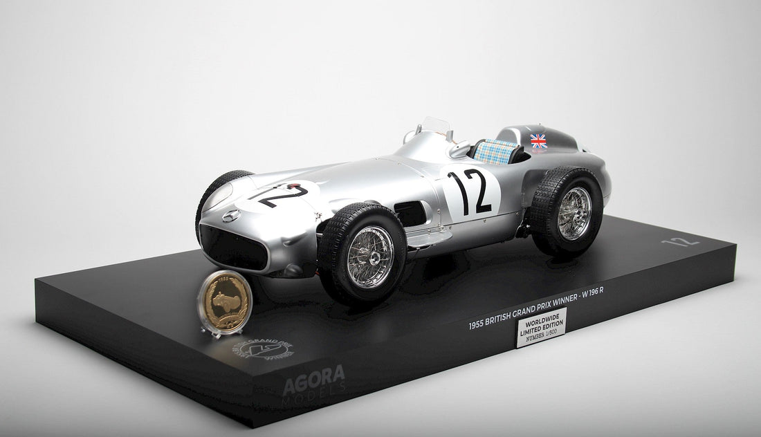 Mercedes W196 R Silver Arrow: Secrets of a Racing Legend