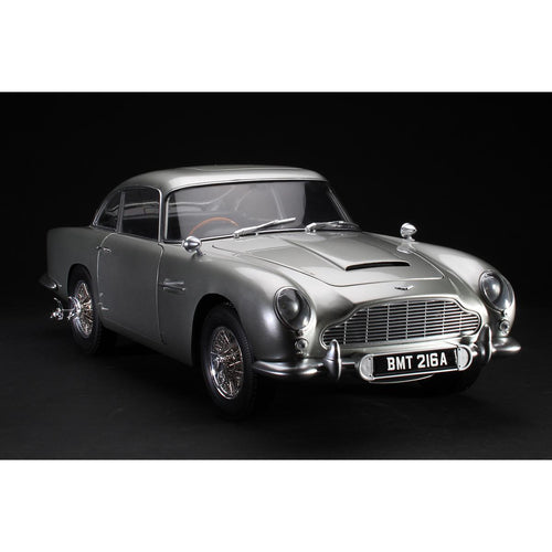 Agora Models 007 DB5 Goldfinger 1:8 scale car model