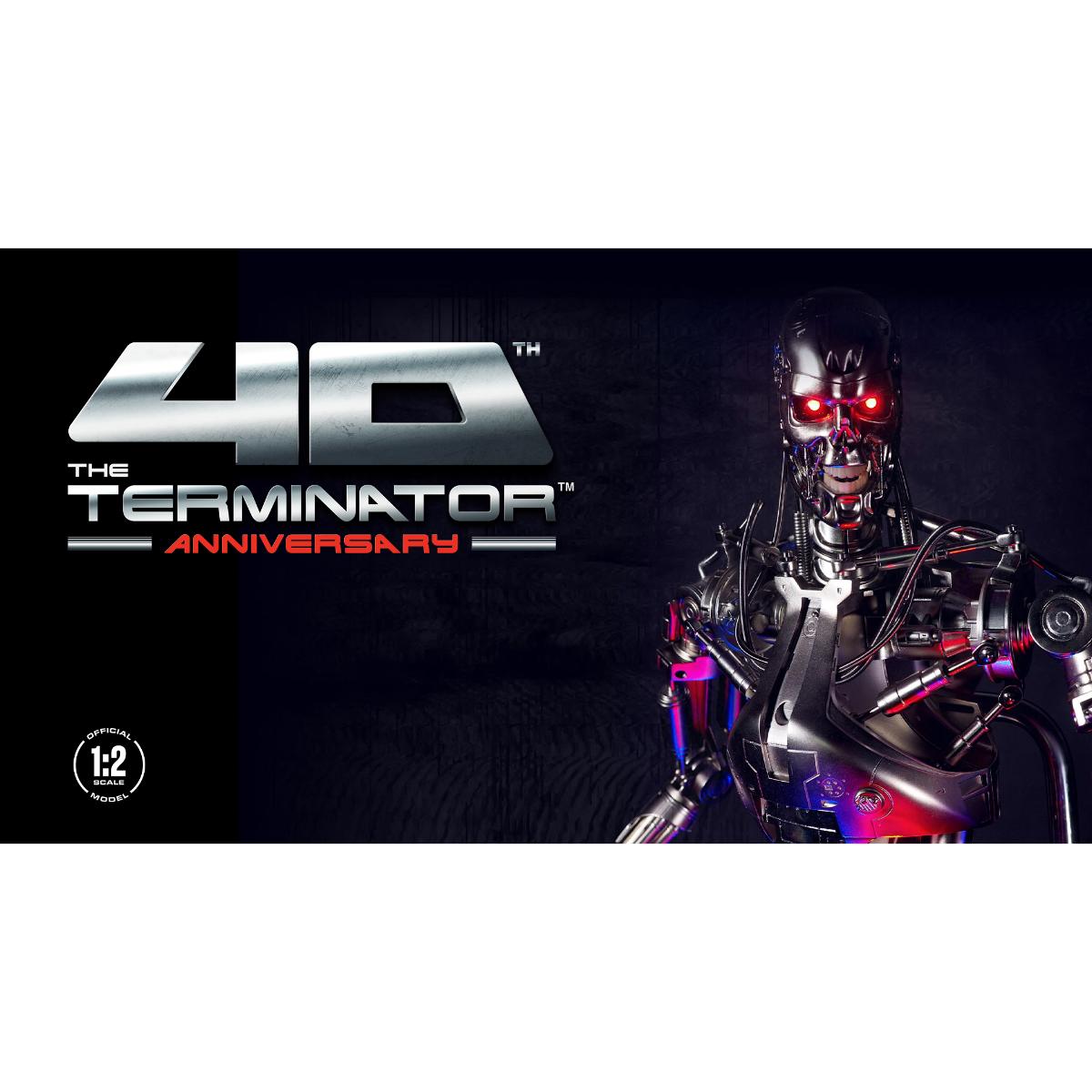 Agora Terminator T-800 endoskeleton 95cm model front view