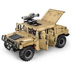 CaDA 1:8 HUMVEE Vehicle C61036W front view built model