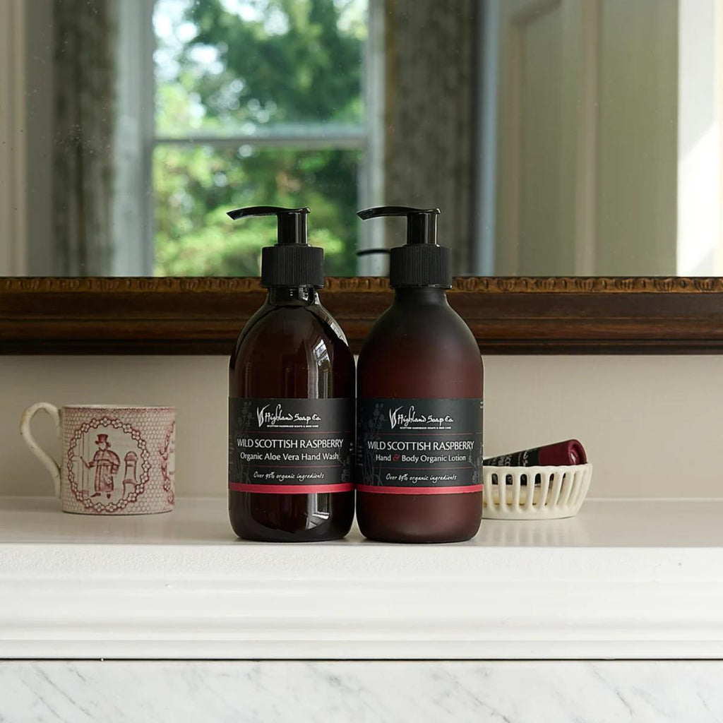 Wild Scottish Raspberry Hand Wash 300ml bottle – organic, antibacterial, raspberry seed oil & aloe vera