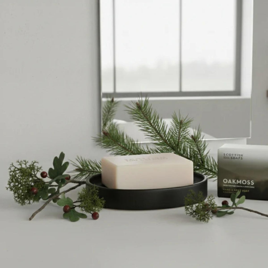 Scottish Fine Soaps Oakmoss Hand & Body Soap 220g bar