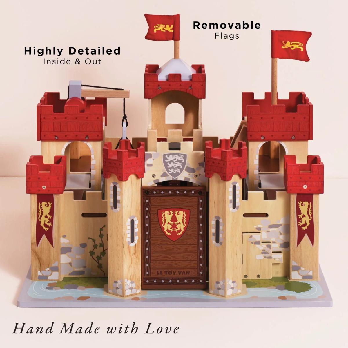 Le Toy Van Lionheart Wooden Castle FSC Medieval Play Castle